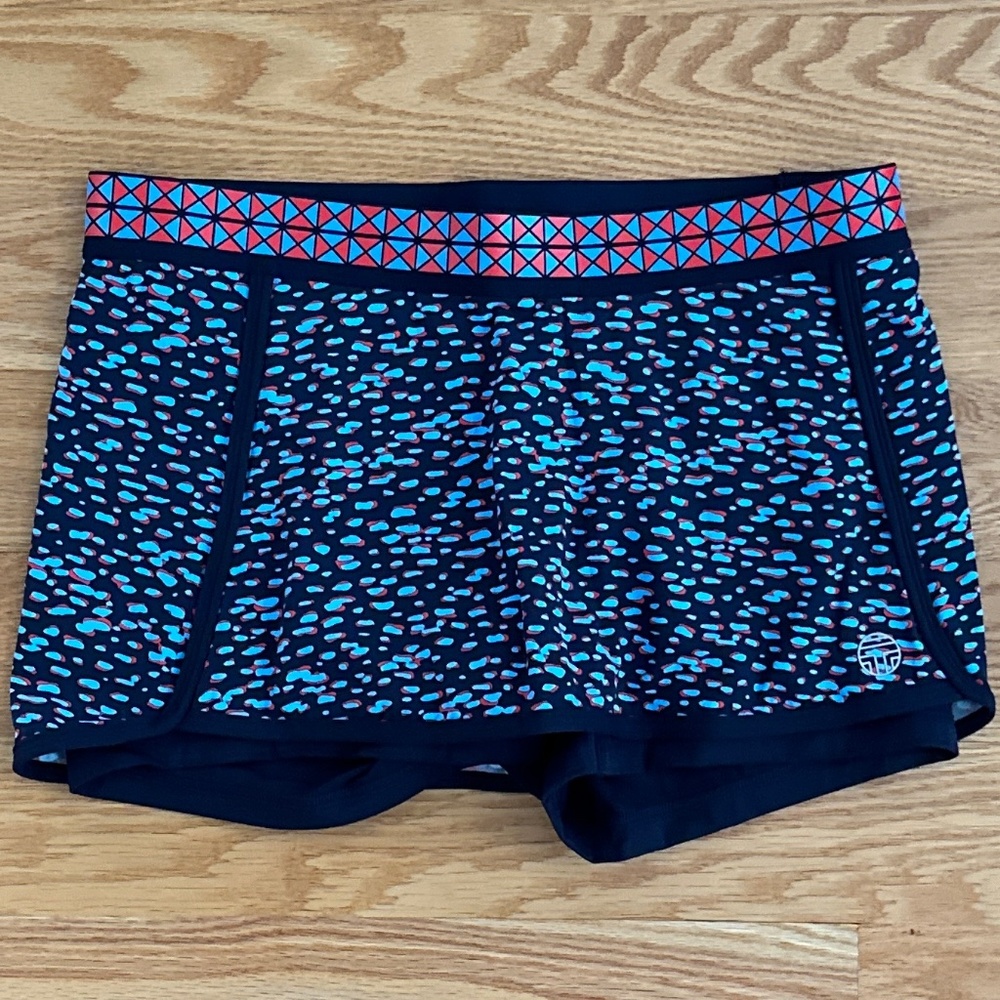 Tory Burch Sport NWOT Spotted Skort (M)